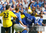 FUSSBALL 1. Bundesliga  Schalke - Dortmund, Zweikampf