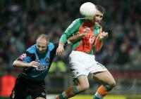 Fussball Champions League: Bremen - Udinese, Zweikampf