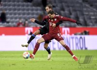 Fussball 1. Bundesliga Saison 21/22: FC Bayern Muenchen - Arminia Bielefeld