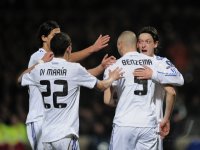 Fussball CHL  Saison 2010/2011: Olympic Lyon  - Real Madrid