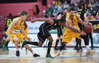 Basketball 1. Bundesliga 14/15 Hauptrunde:  Walter Tigers Tuebingen - medi bayreuth
