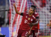 Fussball 1. Bundesliga Saison 21/22: FC Bayern Muenchen -  1. FC Koeln