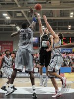 1. Basketball Bundesliga  01/11  Walter Tigers Tuebingen  - Artland Dragons