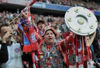 Fussball 1. Bundesliga : JUBEL FANS FC Bayern Muenchen