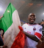FUSSBALL SERIE A:  Meister 2011  AC Mailand;  JUBEL Clarence Seedorf