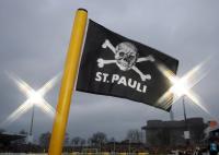Fussball: St. Pauli - Bayern