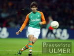 FUSSBALL 1. Bundesliga: Bremen, DAVALA Einzelaktion