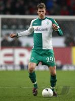 Fussball 1. Bundesliga: Werder, MERTESACKER Einzelaktion