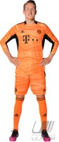 Fussball 1. Bundesliga Saison 21/22:  Torwart Ron-Torben Hoffmann (FC Bayern Muenchen)
