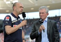 Fussball 1. Bundesliga : Trainer Jupp Heynckes  (li, FC Bayern Muenchen) mit Trainer Holger Stanislawski (TSG 1899 Hoffenheim)