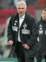 Fussball 1. Bundesliga: Koeln - Stuttgart, Trainer LATOUR
