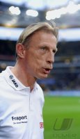 Fussball 1. Bundesliga 10/11: Trainer Christoph Daum (Eintracht Frankfurt)