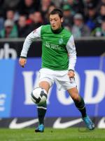 FUSSBALL, 1. BUNDESLIGA, 9. Spieltag: Werder Bremen, OEZIL Einzelaktion