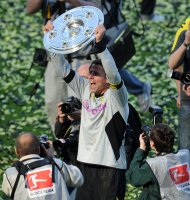 Fussball 1. Bundesliga Saison 2010/2011: Dortmund - Frankfurt