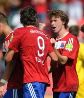 FUSSBALL, DFB Pokal 1. Hauptrunde:  Jubel Mijo Tunjic, Patrick Ziegler (v. li., Unterhaching)