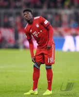 Fussball 1. Bundesliga Saison 18/19: FC Bayern Muenchen - VfB Stuttgart