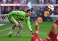 Fussball 1. Bundesliga Saison 15/16: FC Bayern Muenchen - FC Augsburg