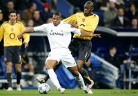 Fussball CL: Madrid - Arsenal, Zweikampf