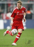 Fussball 1. Bundesliga: Bayern, Schweinsteiger Einzelaktion