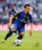 FUSSBALL, T-HOME CUP: Hamburg, TROCHOWSKI Einzelaktion