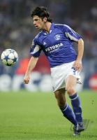 Fussball CL: Schalke, KOBIASHVILI Einzelaktion am Ball