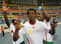 FUSSBALL  Olympia 2008  Peking  Halbfinale Nigeria - Belgien