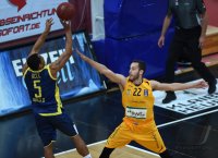 Basketball 1. Bundesliga 15/16 Hauptrunde: Walter Tigers Tuebingen - Phoenix Hagen