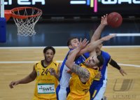 Basketball 1. Bundesliga 14/15 Hauptrunde:  Walter Tigers Tuebingen - Mitteldeutscher BC
