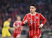 Fussball 1. Bundesliga Saison 17/18: FC Bayern Muenchen - VfL Wolfsburg