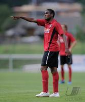 Fussball 1. Bundesliga  Saison 2010/2011  Cedrik Makiadi  (Freiburg)