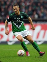 Fussball: 1. Bundesliga Saison 2010/2011: Werder Bremen, ARNAUTOVIC am Ball