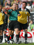 Fussball 2. Bundesliga: Oberhausen - Reutlingen, Becker und SR Schalk