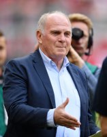 Fussball 1. Bundesliga Saison 18/19: FC Bayern Muenchen - Bayer 04 Leverkusen