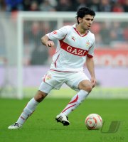 Fussball: 1. Bundesliga Saison 2010/2011: Leverkusen - Stuttgart