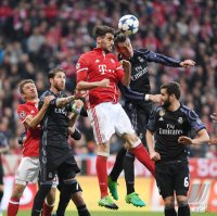 Fussball CHL 16/17 Achtelfinale: FC Bayern Muenchen - Real Madrid