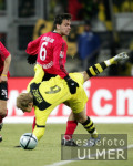 Fussball 1. Bundesliga: Nuernberg - Dortmund, Zweikampf