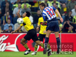 Fussball Bundesliga: Dortmund - Berlin, Zweikampf