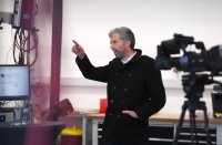 Oberbuergermeister Palmer hat die groesste Photovoltaikanlage Tuebingens offiziell in Betrieb genommen