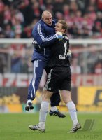 Fussball DFB Pokal 10/11 : JUBEL Torwart Manuel Neuer (FC Schalke 04)
