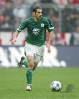 Fussball FC Bayern-Wolfsburg; Einzelaktion Quiroga