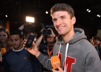 Offizielle Uebergabe der Gigaset ME Smartphones an den FC Bayern Muenchen