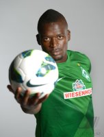 Fussball 1. Bundesliga, Saison 2012/2013, Werder Bremen: Assani Lukimya im exklusiven Pressefoto ULMER Fotoshooting