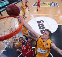 Basketball 1. Bundesliga 2012/2013:  Walter Tigers Tuebingen - FC Bayern Muenchen