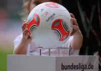 Fussball 1. Bundesliga Saison 12/13: Adidas Torfabrikball