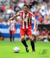 1. Fussball Bundesliga: Mark van Bommel (FC Bayern Muenchen)
