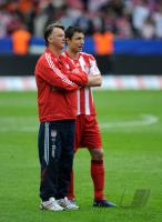 Fussball 1. Bundesliga : Trainer Louis van Gaal, Mark van Bommel (v. li., FCB)