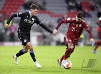 Fussball 1. Bundesliga Saison 21/22: FC Bayern Muenchen - Arminia Bielefeld