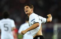 Fussball International EM 2012 Qualifikationsspiel:  JUBEL NACH DEM TOR zum 1:2 Mario GOMEZ (Deutschland)