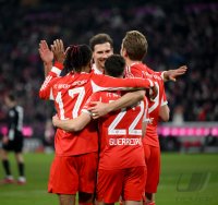 Fussball 1. Bundesliga  Saison  2025/2026  16. Spieltag FC Bayern Muenchen -  VfL Wolfsburg