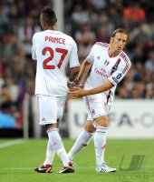Fussball Champions League  Saison 2011/2012: Kevin Prince Boateng wird ausgewechselt fuer Massimo Ambrosini (v. li., AC Mailand)